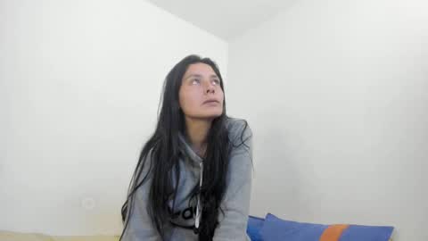 Snapshot of nathaly_love96 chatting on 12-03-24, 07:00 Nathaly online show from 12-03-24, 07:00