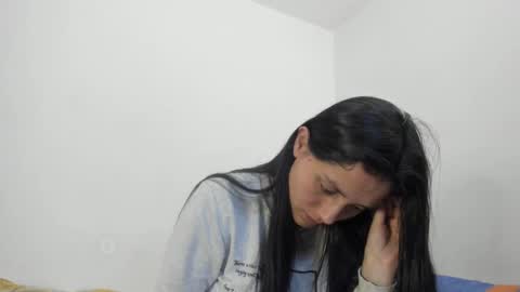 Snapshot of nathaly_love96 chatting on 12-06-24, 11:25 Nathaly online show from 12-06-24, 11:25