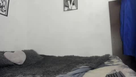 Snapshot of nathaly_love96 chatting on 11-21-25, 07:23 Nathaly online show from 11-21-25, 07:23