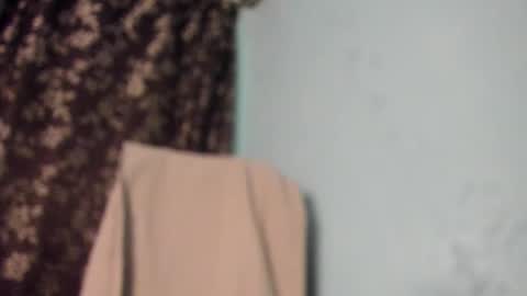 Snapshot of nathaly_love96 chatting on 12-18-25, 10:54 Nathaly online show from 12-18-25, 10:54