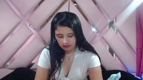 nathaly low online show from 01-21-25, 10:08