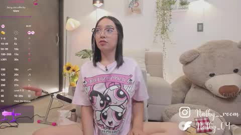 Snapshot of nathaly_star04 chatting on 02-14-26, 01:57 online show from 02-14-26, 01:57