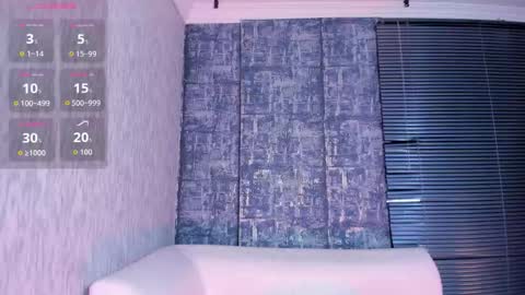 Snapshot of nathalyleen chatting on 10-10-25, 09:47 online show from 10-10-25, 09:47