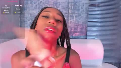 Snapshot of nathalyleen chatting on 10-19-25, 09:26 online show from 10-19-25, 09:26