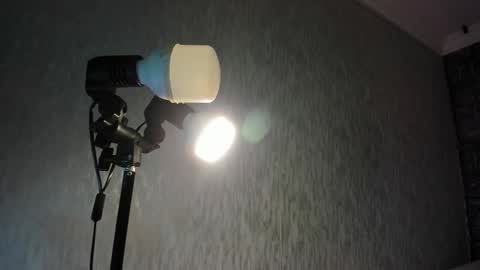 Snapshot of nathalyleen chatting on 01-12-26, 08:25 online show from 01-12-26, 08:25