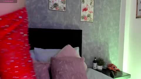 Snapshot of nathalylopez chatting on 02-20-25, 01:51 Nathaly lopez online show from 02-20-25, 01:51