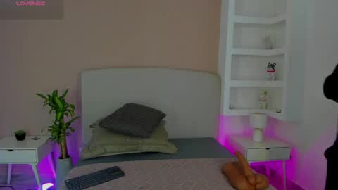 Snapshot of nathalyn05 chatting on 05-26-26, 10:55 NATHALY online show from 05-26-26, 10:55