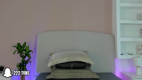 Snapshot of nathalyn05 chatting on 06-02-26, 10:50 NATHALY online show from 06-02-26, 10:50