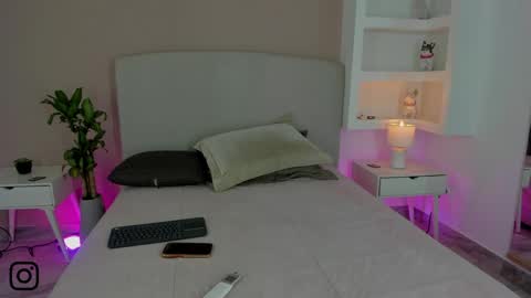 Snapshot of nathalyn05 chatting on 06-09-26, 10:49 NATHALY online show from 06-09-26, 10:49