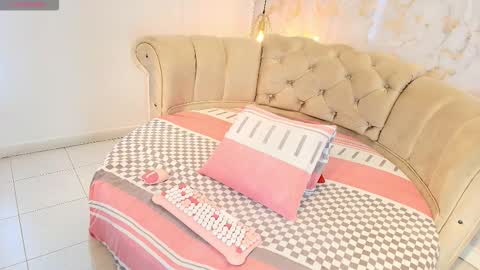 Snapshot of nathamiller chatting on 09-20-25, 07:15 Natha online show from 09-20-25, 07:15