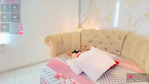 Snapshot of nathamiller chatting on 12-17-25, 07:20 Natha online show from 12-17-25, 07:20