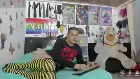 Snapshot of nathan_sanchez chatting on 09-09-25, 01:38 Nathan online show from 09-09-25, 01:38