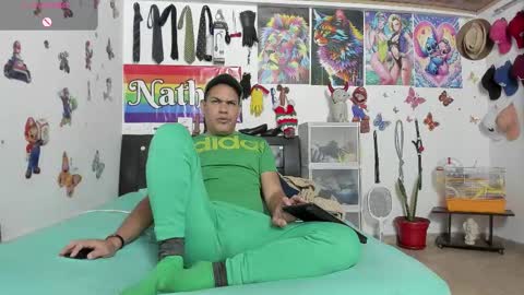 Snapshot of nathan_sanchez chatting on 09-21-25, 01:18 Nathan online show from 09-21-25, 01:18