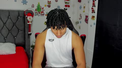 Snapshot of nathan_sexy247 chatting on 12-14-24, 01:06 Nathan online show from 12-14-24, 01:06