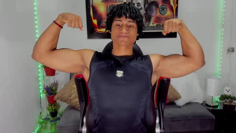 Snapshot of nathan_sexy247 chatting on 01-23-25, 10:43 Nathan online show from 01-23-25, 10:43