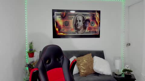 Snapshot of nathan_sexy247 chatting on 02-05-25, 01:33 Nathan online show from 02-05-25, 01:33