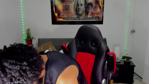 Snapshot of nathan_sexy247 chatting on 02-10-25, 11:46 Nathan online show from 02-10-25, 11:46