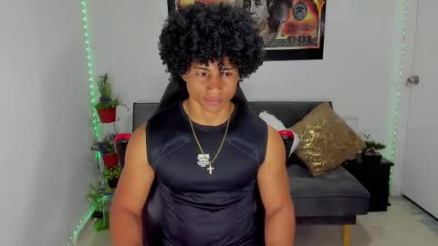 Snapshot of nathan_sexy247 chatting on 02-14-25, 02:07 Nathan online show from 02-14-25, 02:07