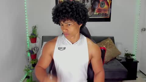 Snapshot of nathan_sexy247 chatting on 02-17-25, 11:13 Nathan online show from 02-17-25, 11:13