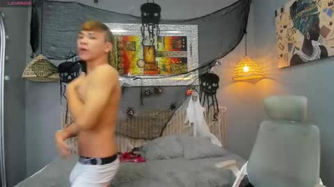 nathanclay online show from 10-18-25, 04:37