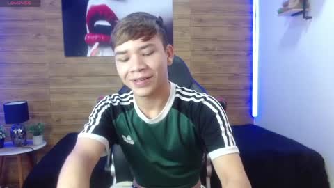 Snapshot of nathanclay chatting on 05-15-26, 01:07 nathanclay online show from 05-15-26, 01:07