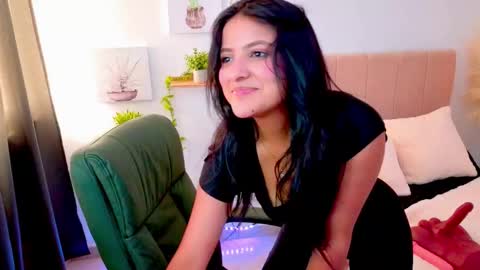 nathi_medusa online show from 10-15-25, 05:35