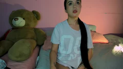 Nathalia online show from 02-20-25, 03:56