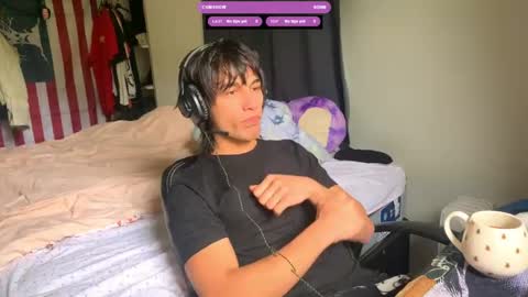 Snapshot of native_boy2 chatting on 09-24-25, 01:20 native_boy2 online show from 09-24-25, 01:20