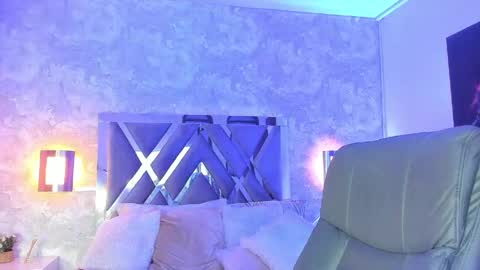 Snapshot of natt_collins chatting on 03-20-26, 03:55 Natalia online show from 03-20-26, 03:55