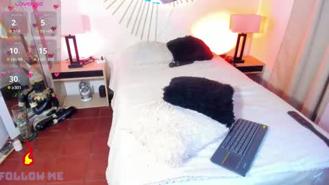 Snapshot of natta_smithh chatting on 02-12-25, 06:08 andrea Instagram..natta smithh online show from 02-12-25, 06:08