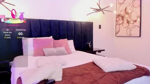 Snapshot of nattashaa7 chatting on 10-15-25, 11:43 nattashaa online show from 10-15-25, 11:43