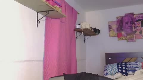 Snapshot of natty_01 chatting on 01-04-25, 12:59 natalia online show from 01-04-25, 12:59