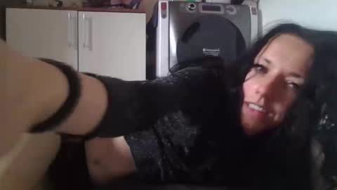 Chloe online show from 04-11-26, 07:45