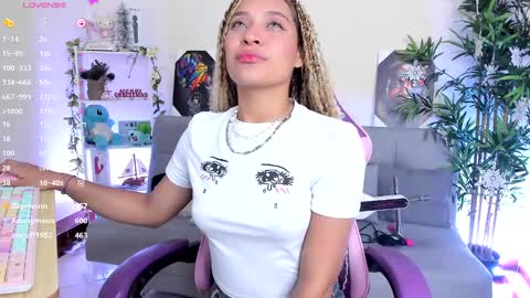 Snapshot of natty_romanof_1 chatting on 01-09-25, 06:26 natty online show from 01-09-25, 06:26