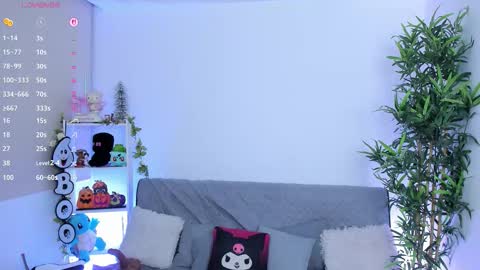 Snapshot of natty_romanof_1 chatting on 09-15-25, 10:37 natty online show from 09-15-25, 10:37