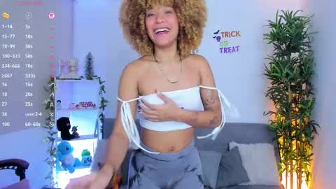 Snapshot of natty_romanof_1 chatting on 11-06-25, 11:11 natty online show from 11-06-25, 11:11