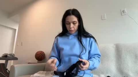 NATTY FIERROS online show from 09-25-25, 06:33