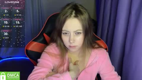 Snapshot of natural_babe666 chatting on 11-16-25, 09:31 natural_babe666 online show from 11-16-25, 09:31