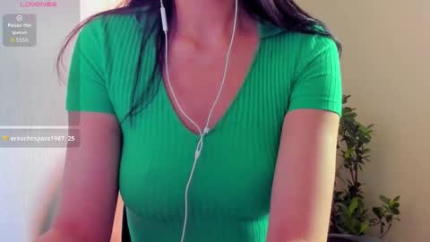 Snapshot of natural_form chatting on 11-21-25, 06:56 peach online show from 11-21-25, 06:56