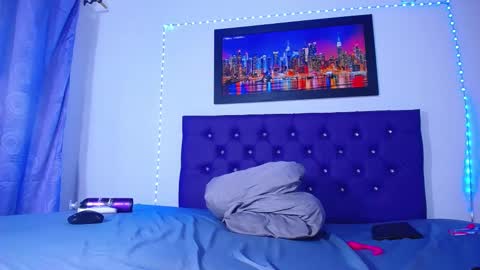  Annie  online show from 03-08-25, 06:21