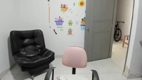 Andrea  online show from 02-10-25, 02:59