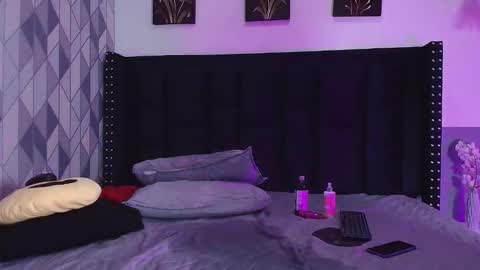 Gwen  online show from 01-01-25, 10:35