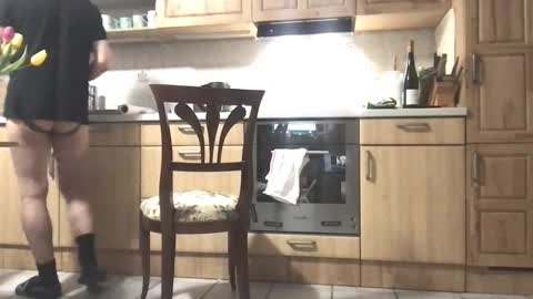 Nature online show from 03-11-25, 05:57