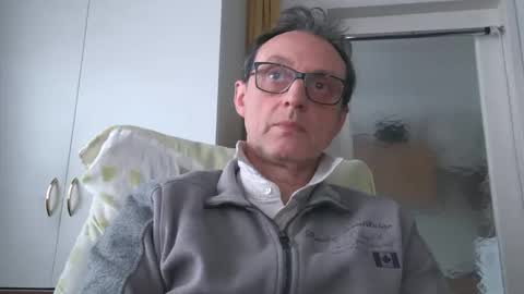 Snapshot of naturista25 chatting on 01-13-26, 01:27 naturista25 online show from 01-13-26, 01:27