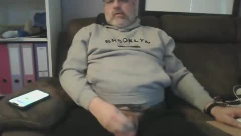 Snapshot of naturistmale45 chatting on 01-17-25, 03:11 naturistmale45 online show from 01-17-25, 03:11