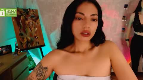 Snapshot of natval_ chatting on 02-19-26, 10:22 Natalia Valeria online show from 02-19-26, 10:22