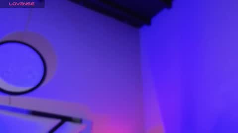 Naty Saenz online show from 09-19-25, 09:43