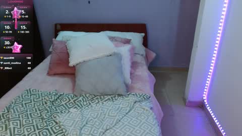 Natalia online show from 01-06-25, 01:42