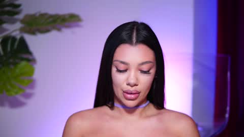 Naty online show from 12-21-24, 10:40