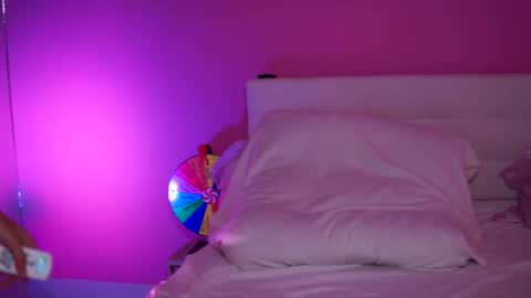 Naty online show from 02-21-25, 08:18